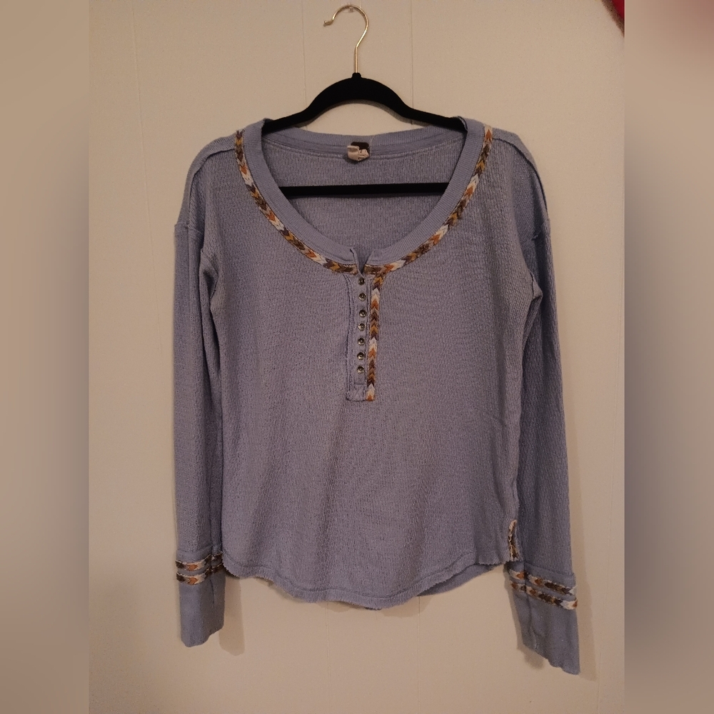 We the Free  thermal long sleeve light blue fitted top